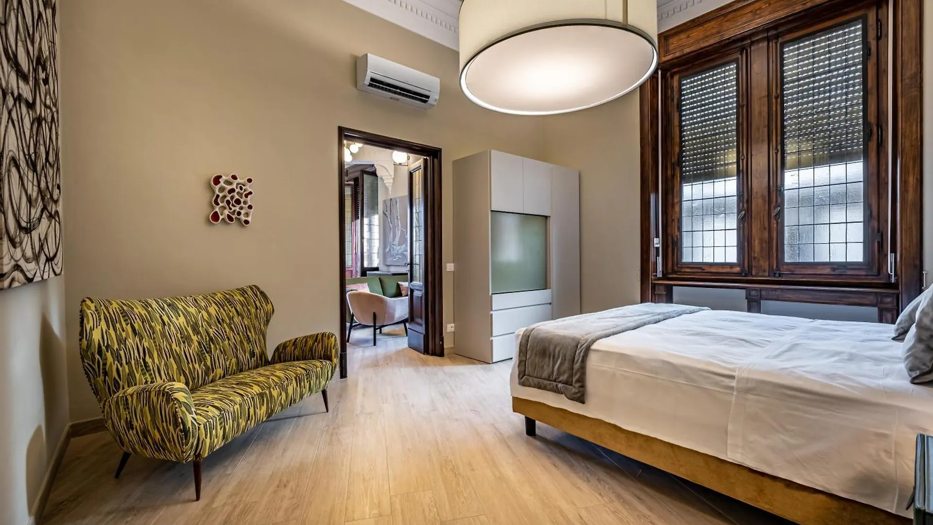 Yd Bright And Luxury Art Apartment Florence
