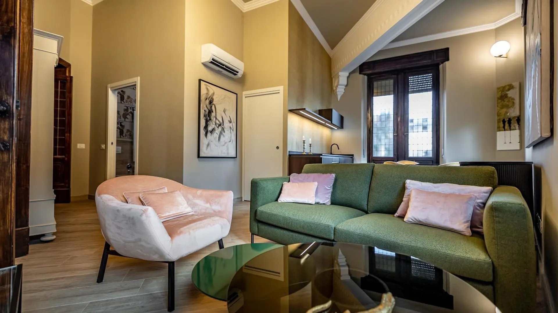 Yd Bright And Luxury Art Apartment Florence