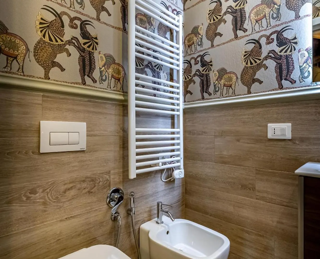 Yd Bright And Luxury Art Apartment Florence